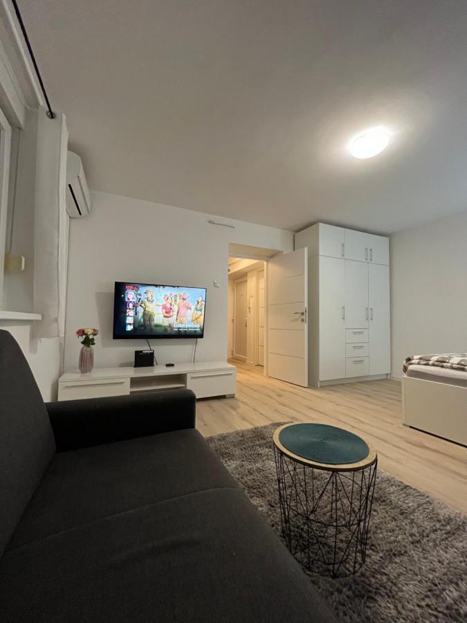 Apartment Vbk Osijek Zewnętrze zdjęcie